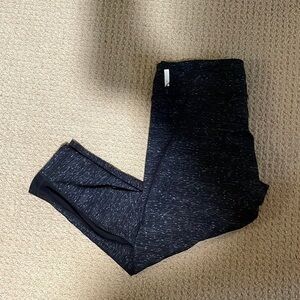 Zella Cutout Capri- Space Black/Gray- Size L